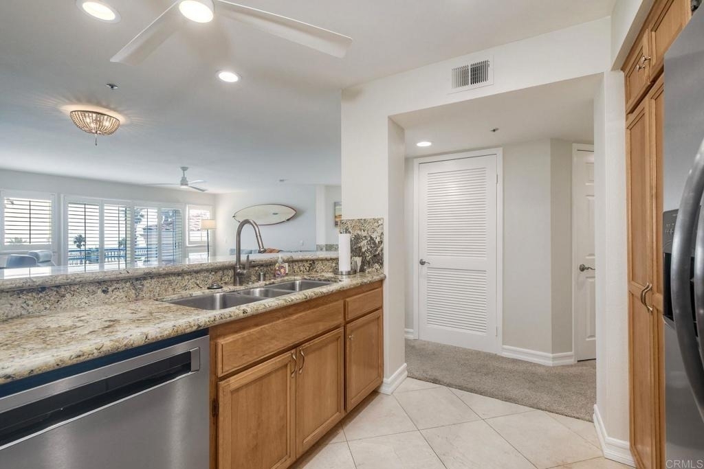 400 N Pacific St - Photo 6
