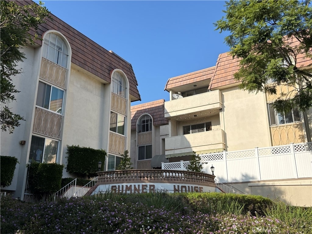 5625 Sumner - Photo 2