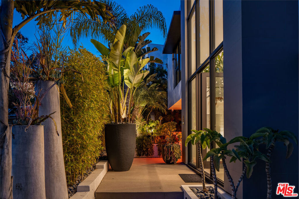 1172 Linda Flora Drive - Photo 31