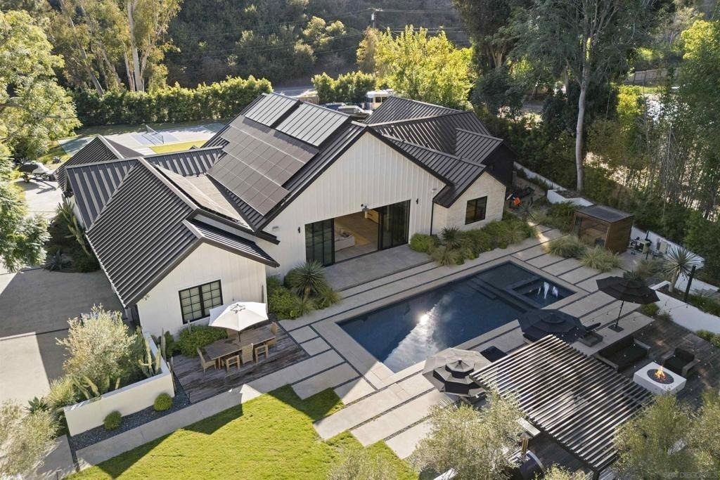 4874 Sun Valley Rd - Photo 0