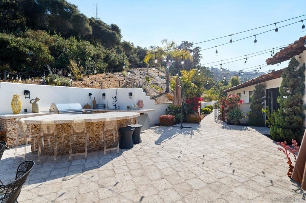 7853 Via Capri - Photo 17