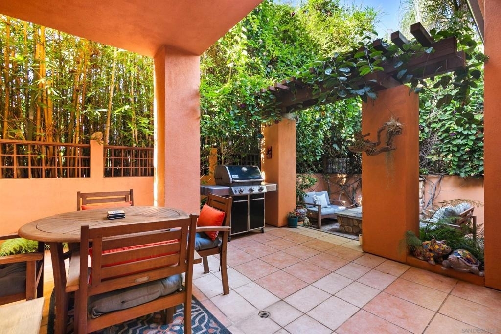 618 Gravilla Pl - Photo 25