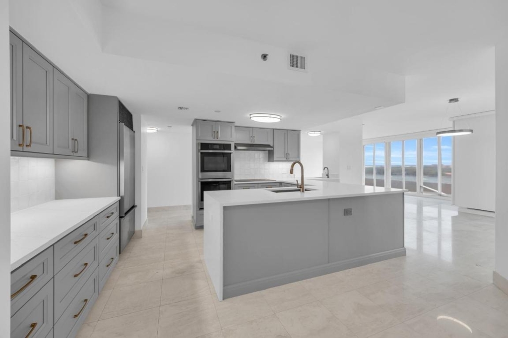 529 S Flagler Dr - Photo 4
