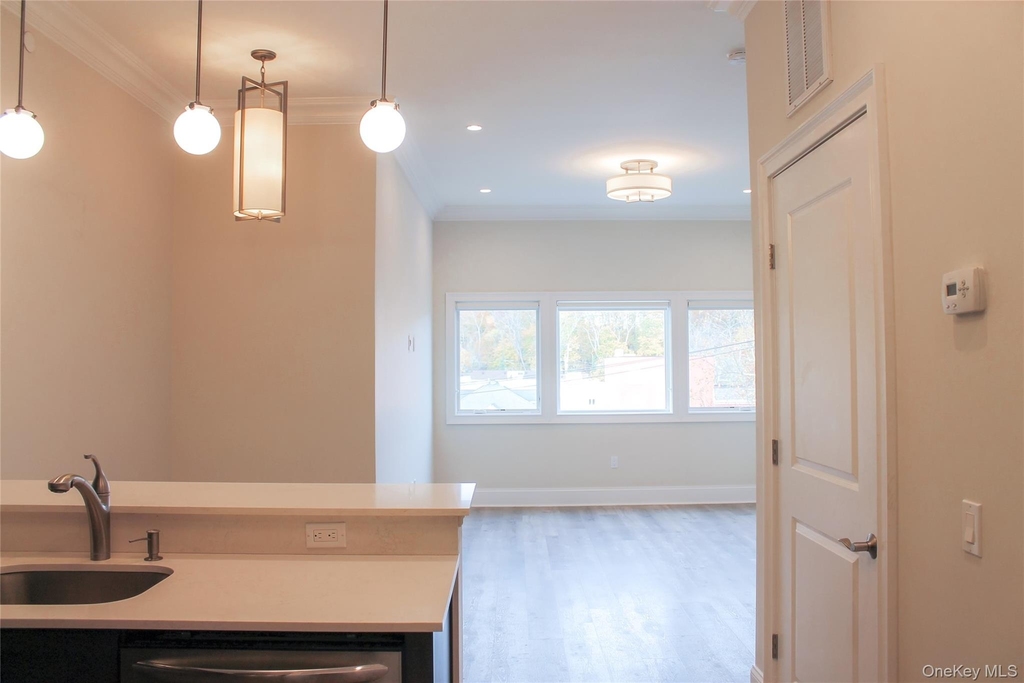 226 New York Avenue - Photo 2