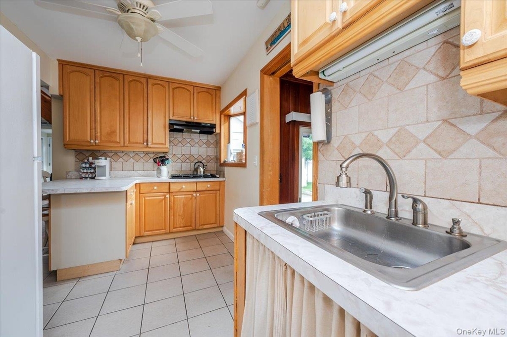 1 Bellmore Avenue - Photo 8