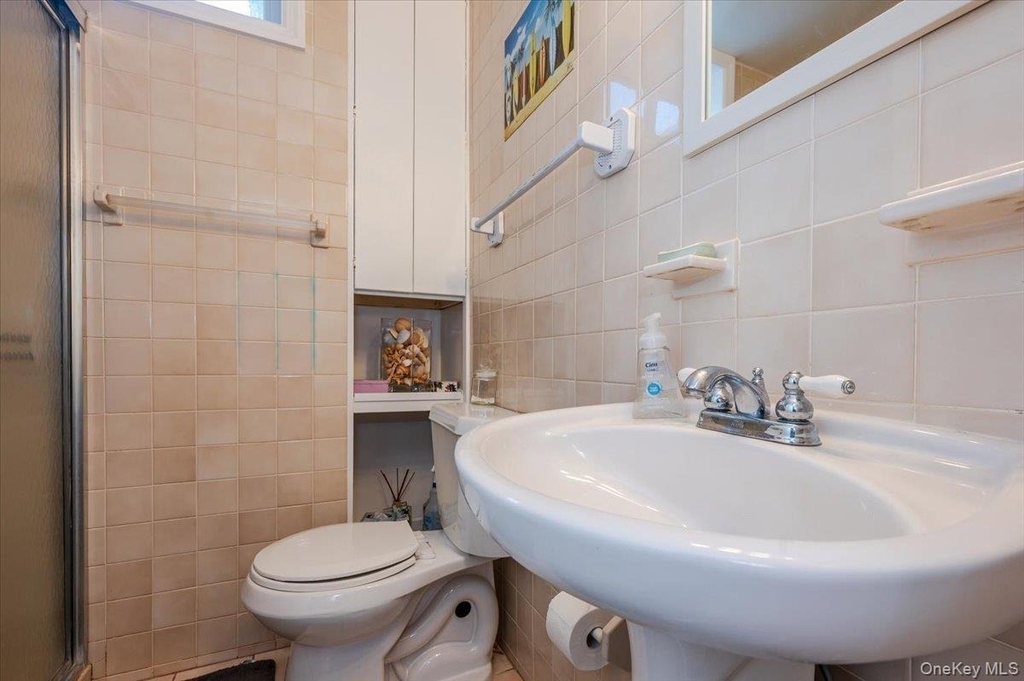 1 Bellmore Avenue - Photo 14