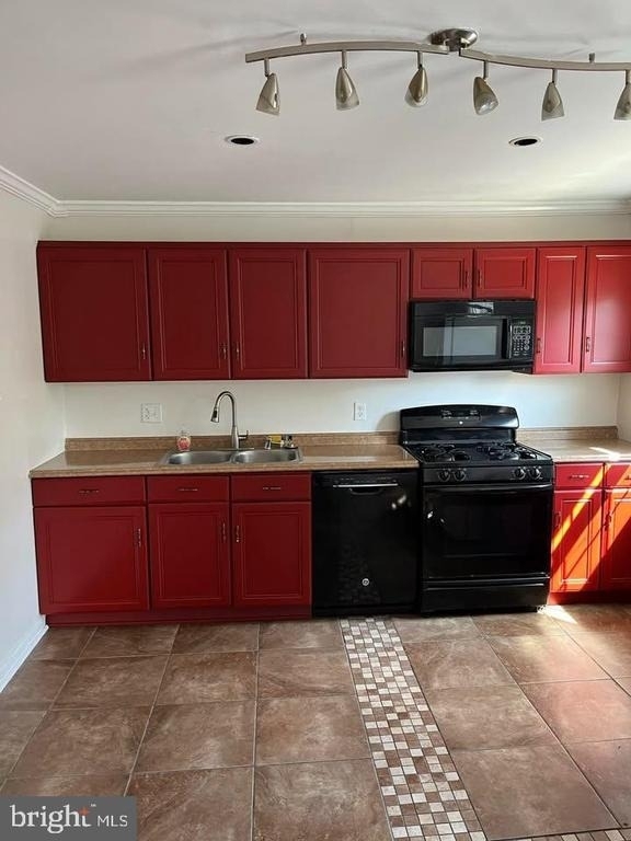 14363 Berkshire Drive - Photo 2