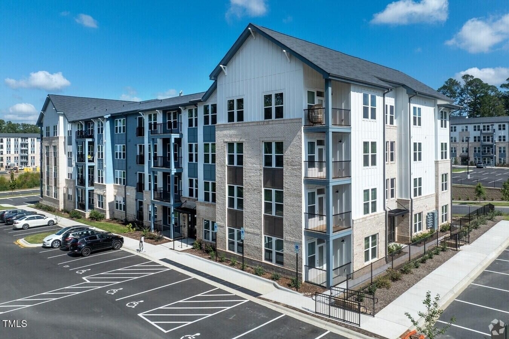 2000 Olivewood Street - Photo 0