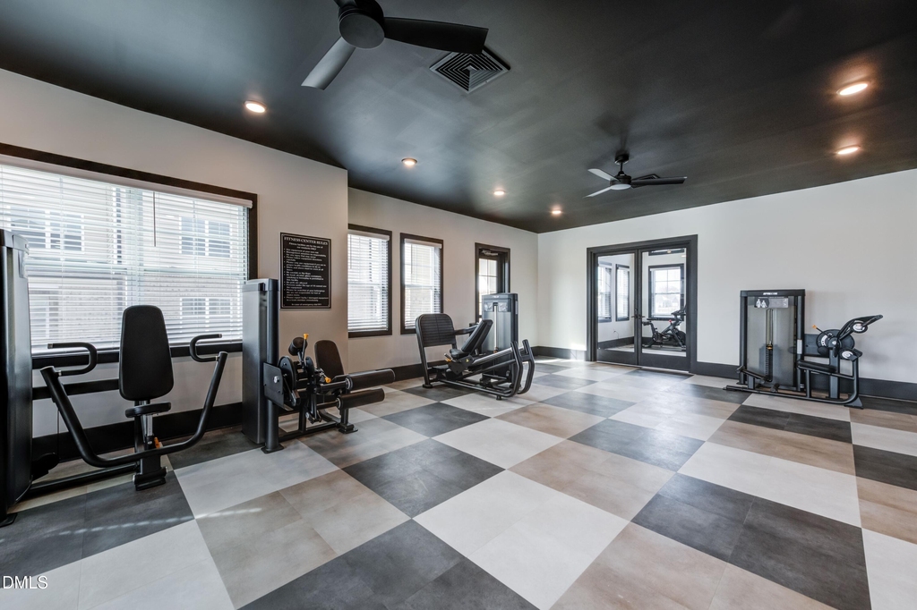 2050 Airport Boulevard Nw - Photo 8