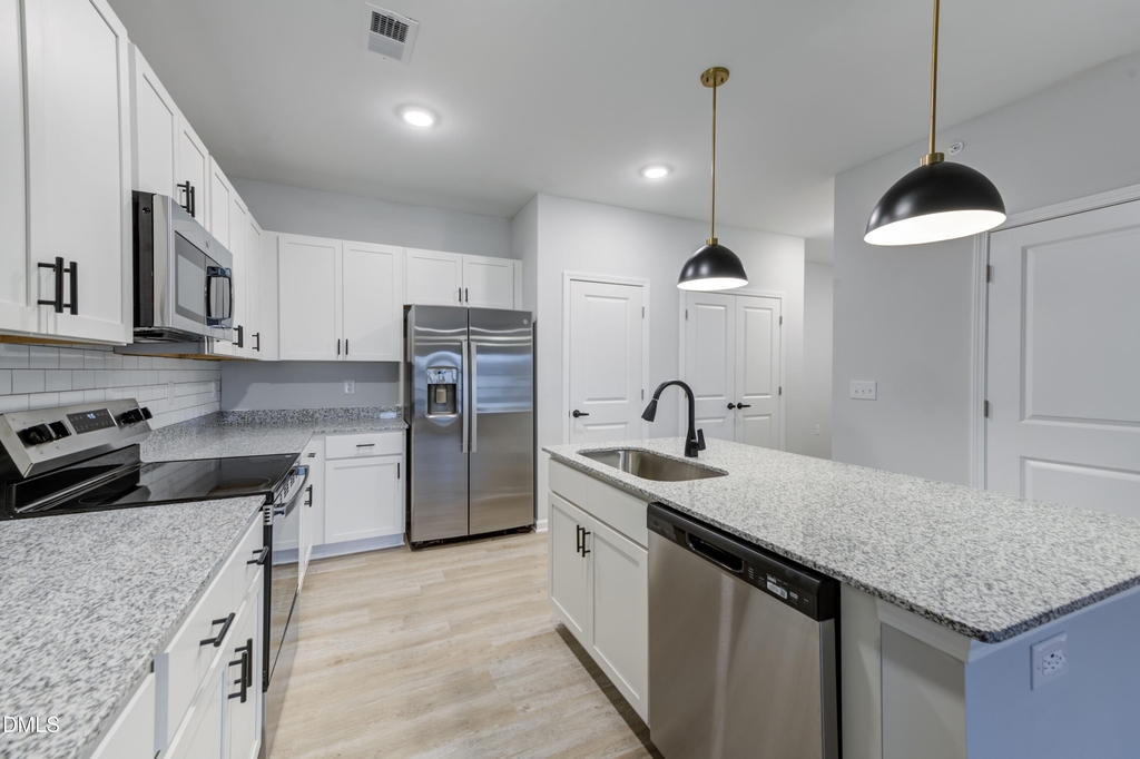 2050 Airport Boulevard Nw - Photo 33