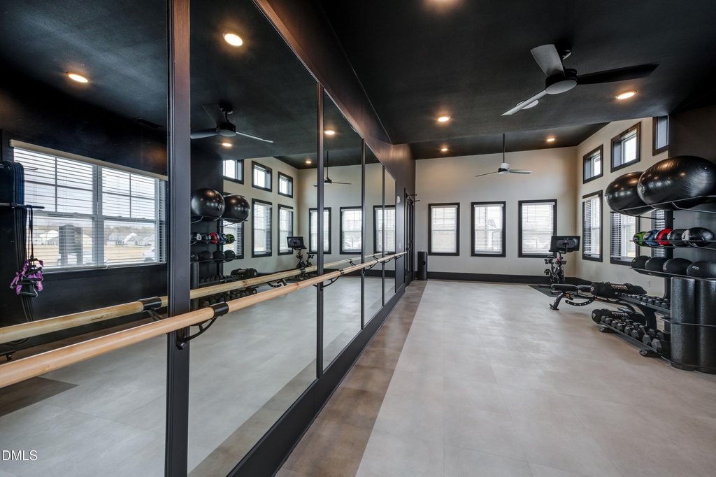 2050 Airport Boulevard Nw - Photo 18