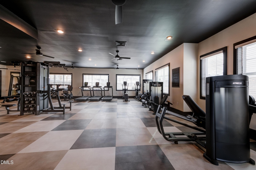 2050 Airport Boulevard Nw - Photo 17