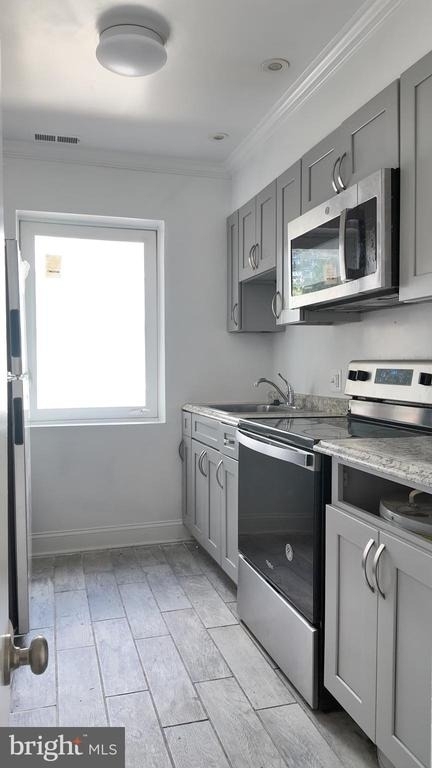 4306 Halley Terrace Place Se - Photo 3