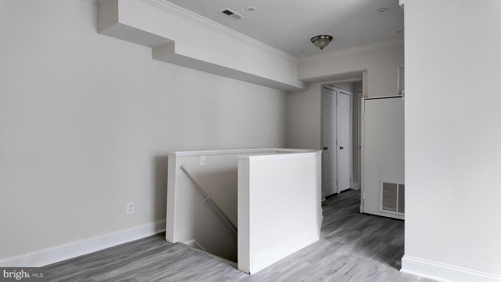 4306 Halley Terrace Place Se - Photo 2