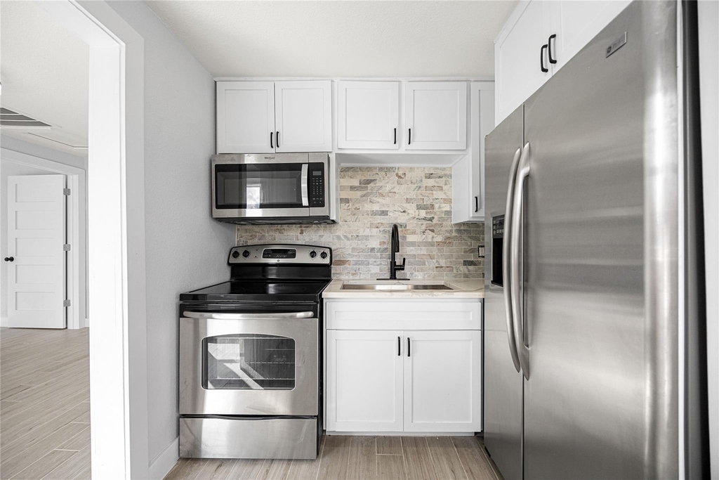 3229 Holman Street - Photo 12