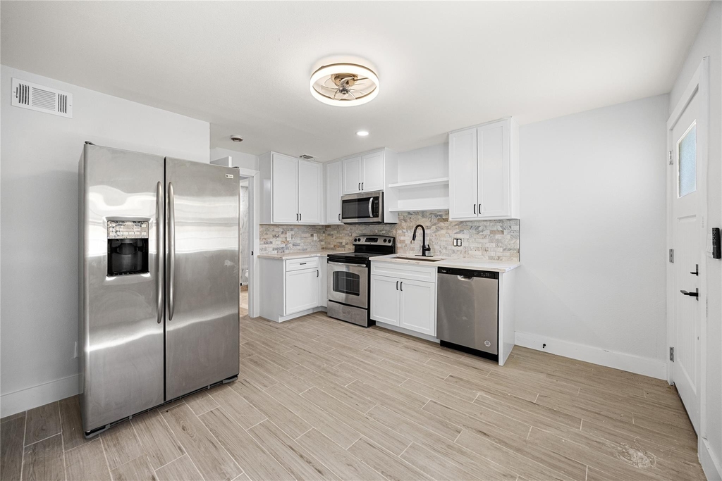 3229 Holman Street - Photo 17