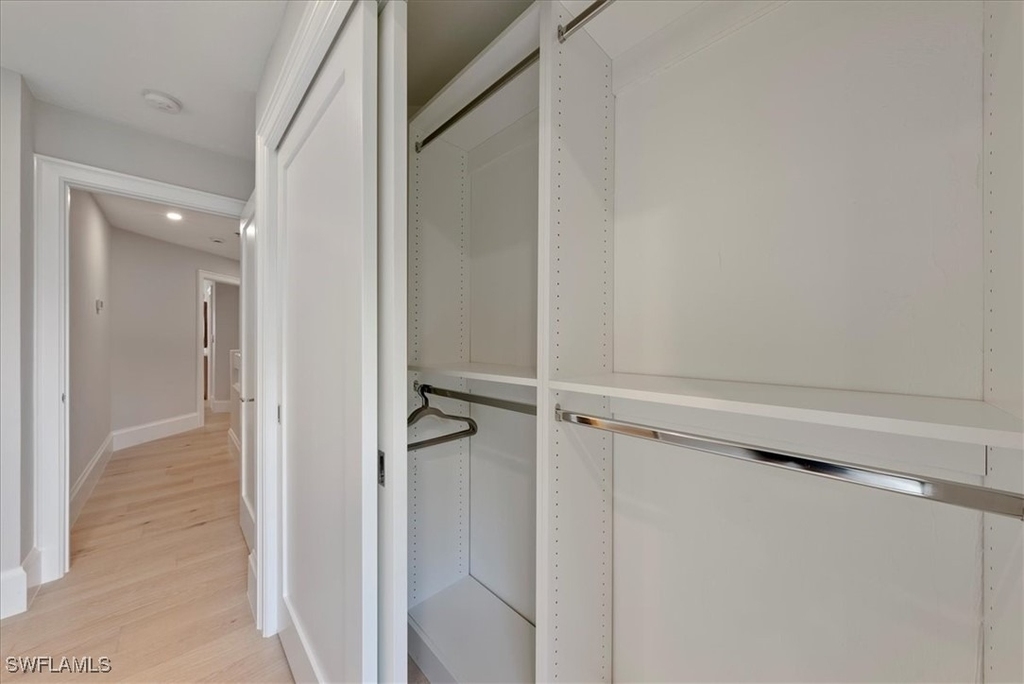 569 Park Shore Drive - Photo 31