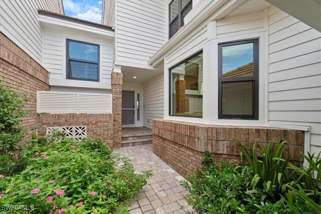 569 Park Shore Drive - Photo 2