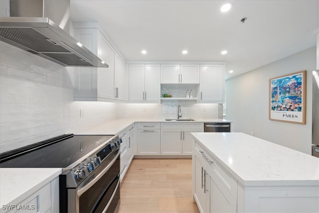 569 Park Shore Drive - Photo 15