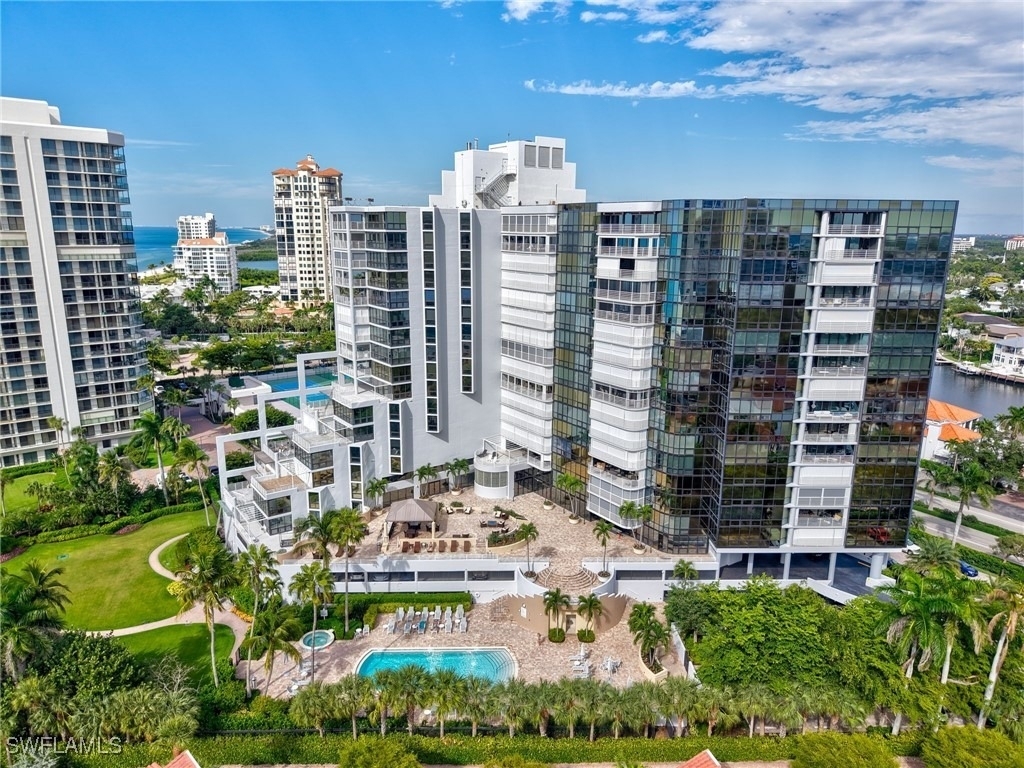 4751 Gulf Shore Boulevard N - Photo 3