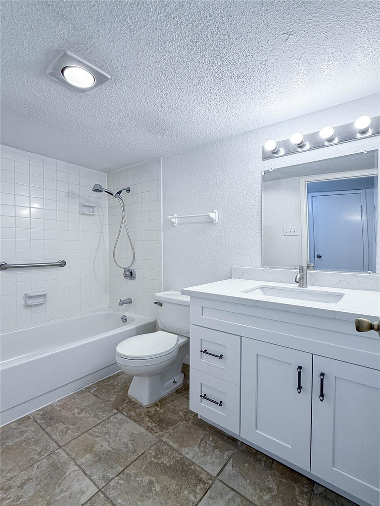 9201 Clarewood Drive - Photo 12