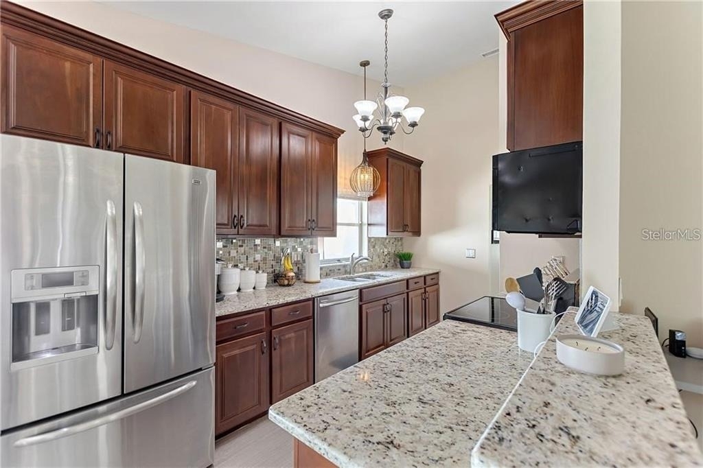 3662 Chatham Drive - Photo 2