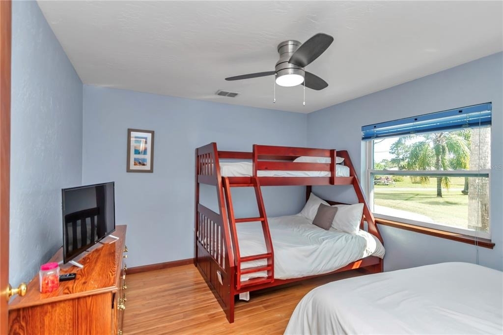1542 Se Pinwheel Drive - Photo 21