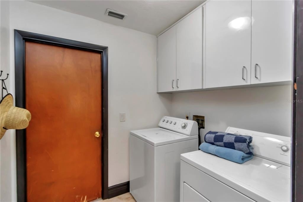 1542 Se Pinwheel Drive - Photo 15
