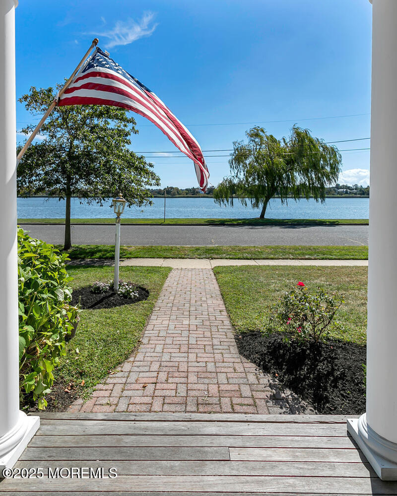 306 Ocean Road - Photo 3