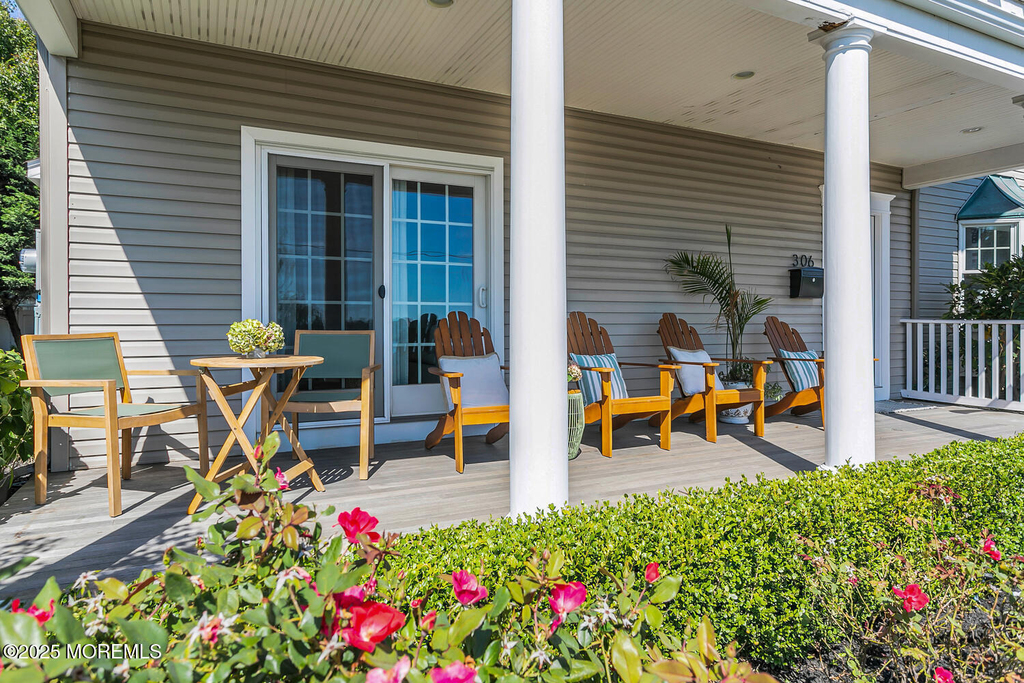 306 Ocean Road - Photo 2