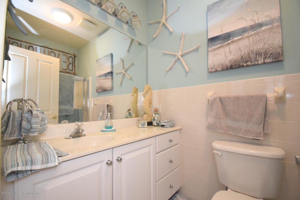 239 Beachfront - Photo 10