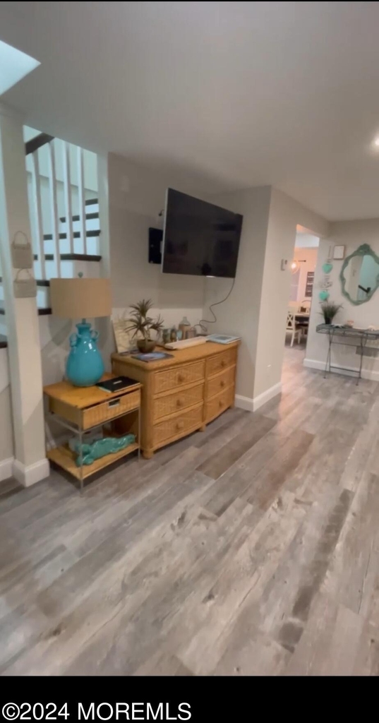 116 E Kupper Drive - Photo 5