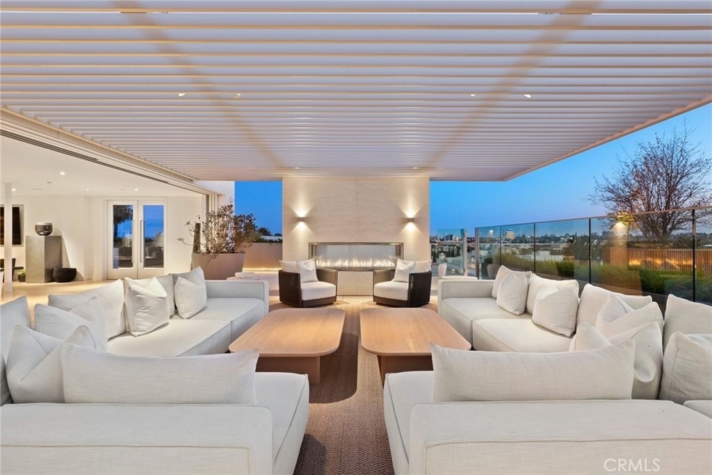 9200 Wilshire - Photo 5