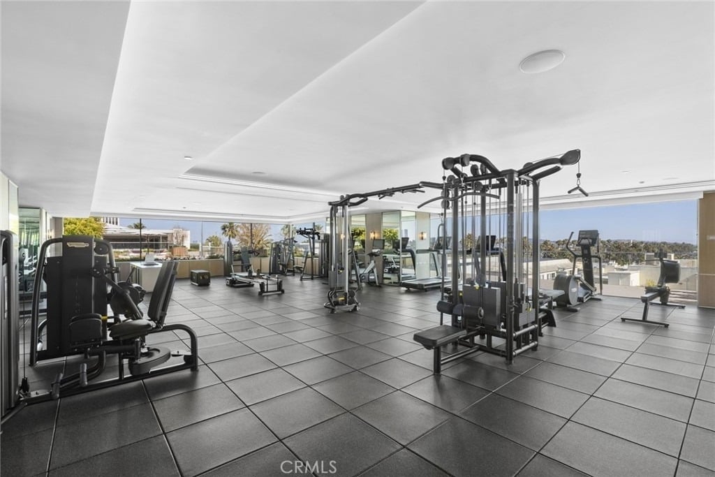 9200 Wilshire - Photo 6