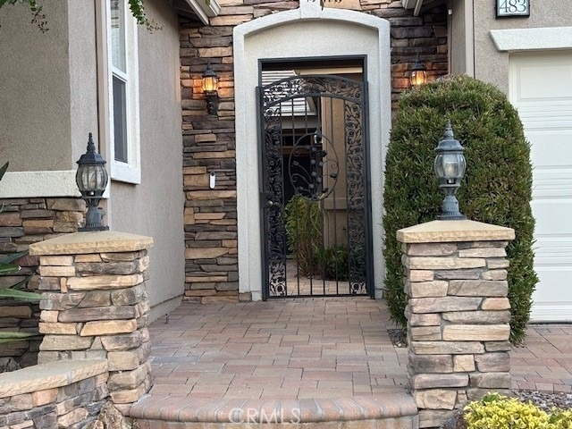 483 Lyle - Photo 1
