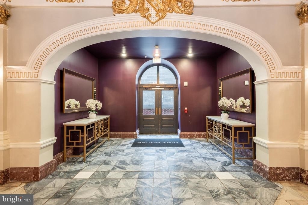 699 N Broad Street - Photo 5