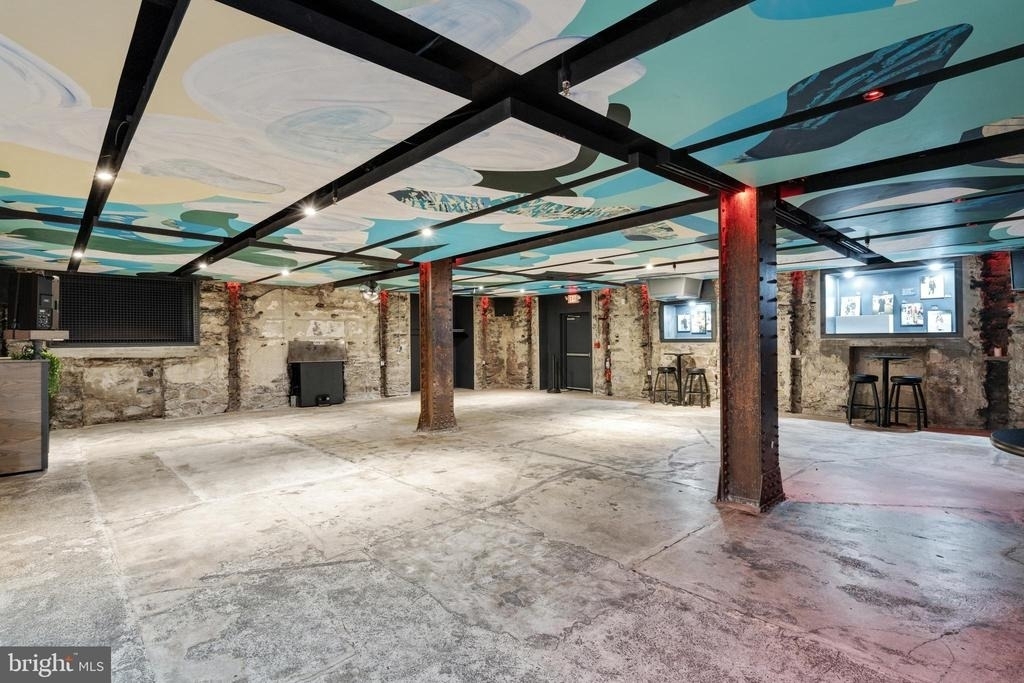 699 N Broad Street - Photo 10