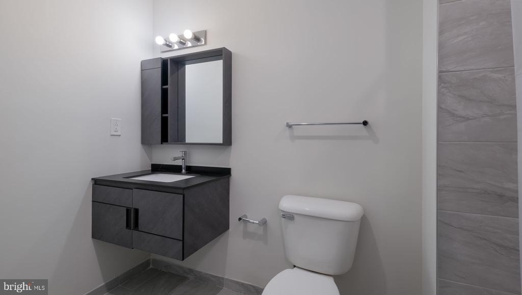 4419 Ludlow Street - Photo 4