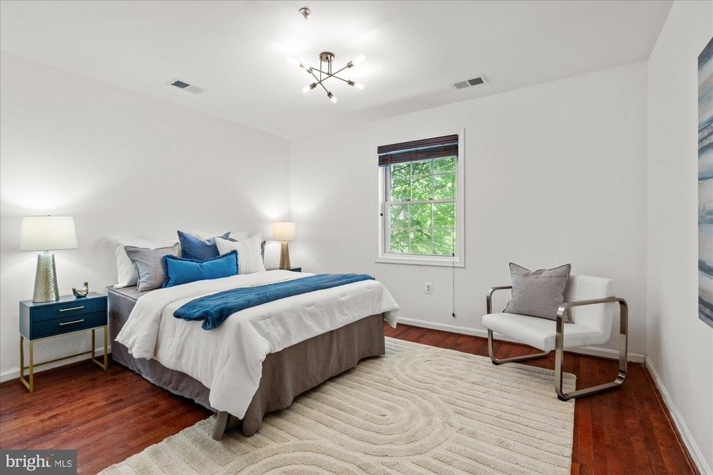 1241 18th Street Ne - Photo 11