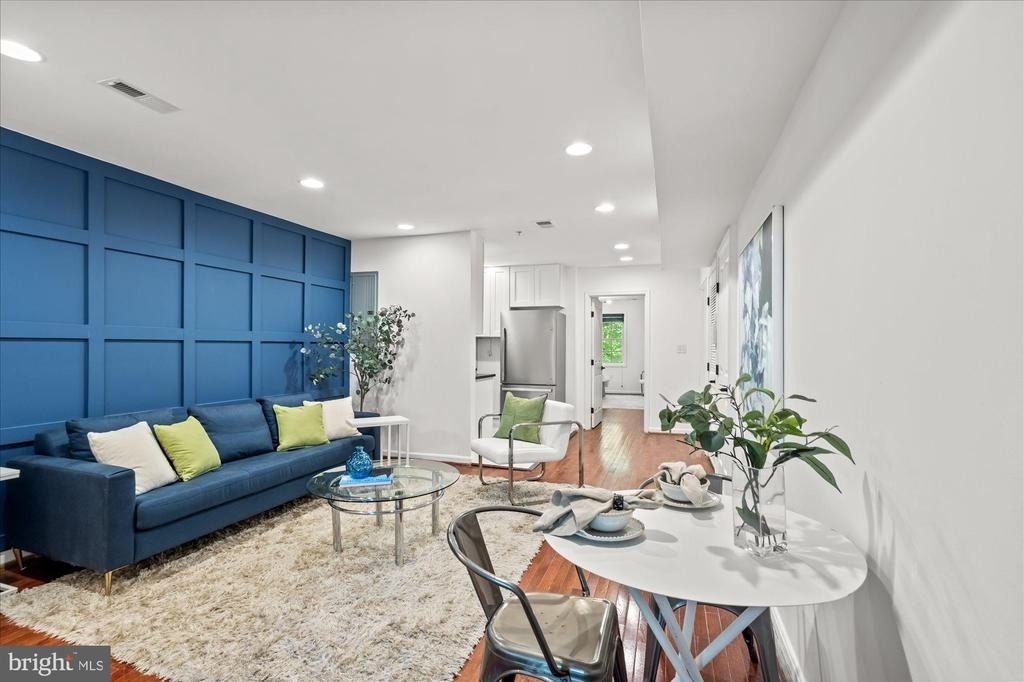 1241 18th Street Ne - Photo 3