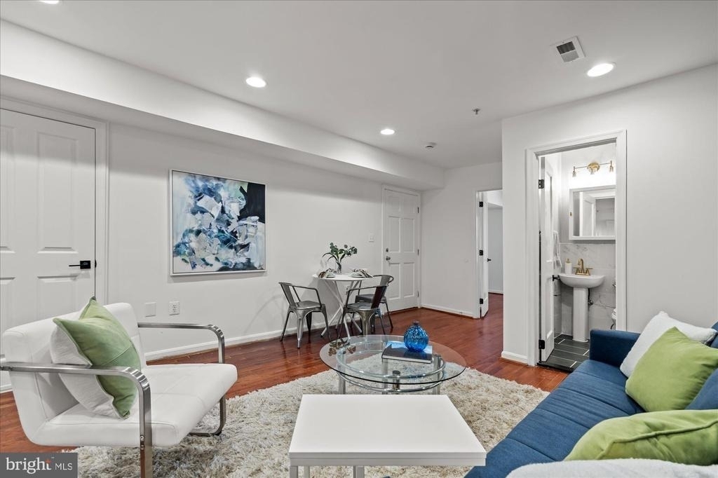 1241 18th Street Ne - Photo 5