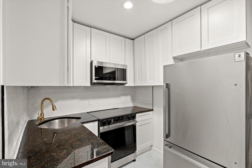 1241 18th Street Ne - Photo 16