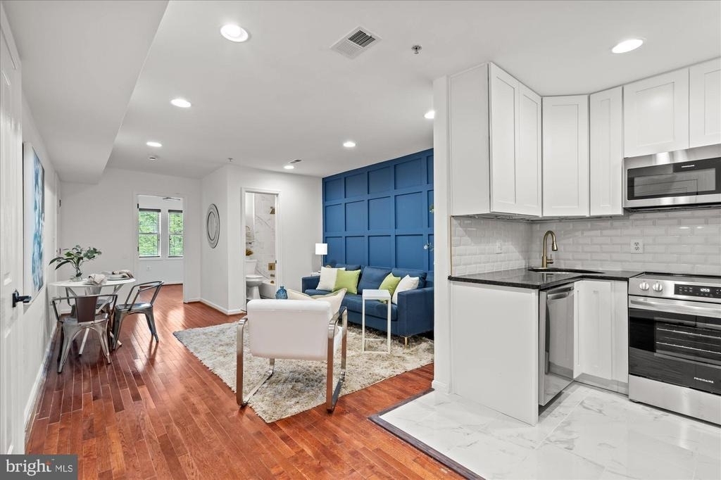 1241 18th Street Ne - Photo 10