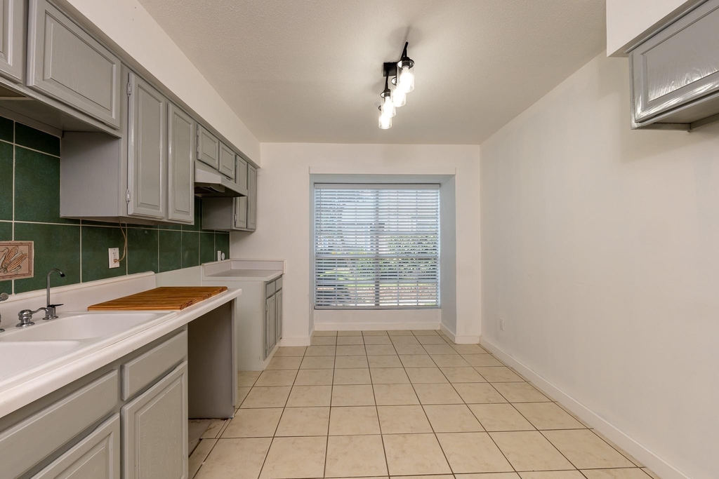 8486 Ariel Street - Photo 15