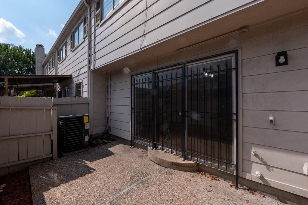 8486 Ariel Street - Photo 18