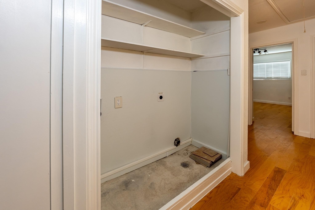 8486 Ariel Street - Photo 29