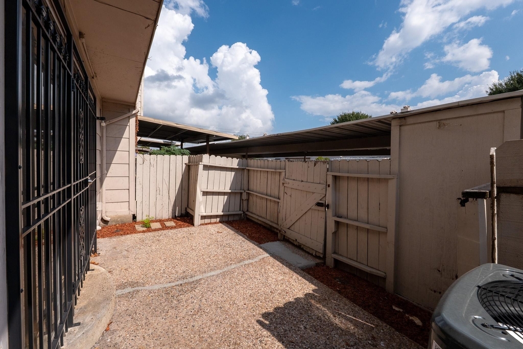 8486 Ariel Street - Photo 19