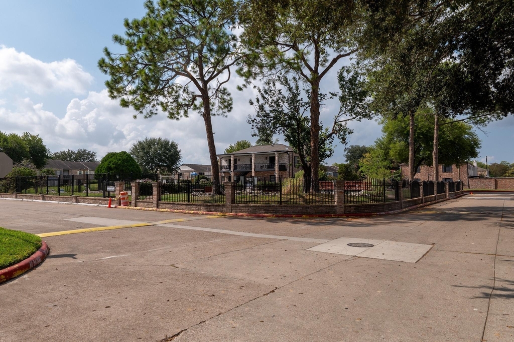 8486 Ariel Street - Photo 8