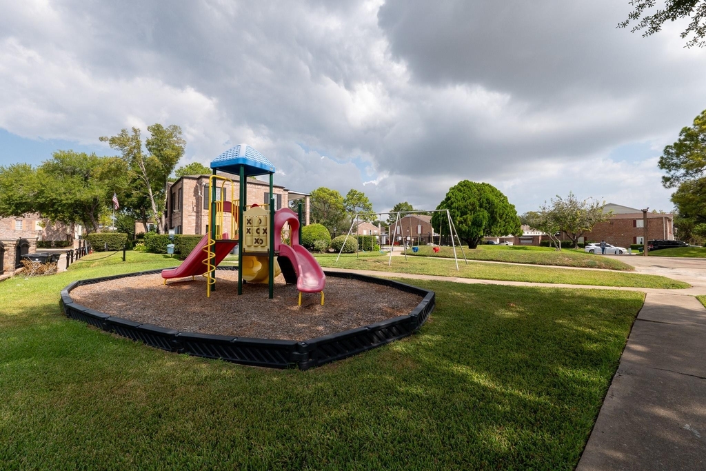 8486 Ariel Street - Photo 2