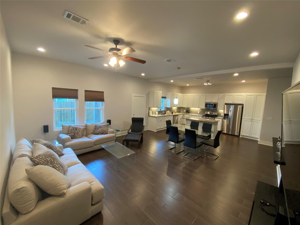 9741 Fabiola Drive - Photo 2